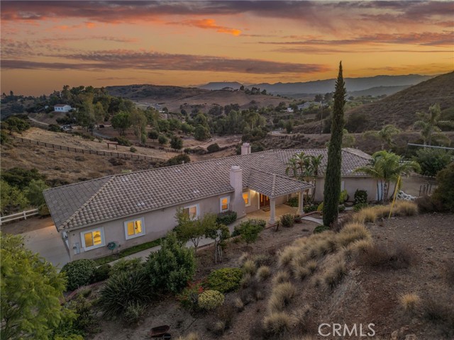 Detail Gallery Image 2 of 61 For 20759 Gabriella Ln, Murrieta,  CA 92562 - 5 Beds | 3 Baths