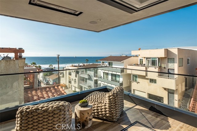 200 40th Street, Manhattan Beach, California 90266, 4 Bedrooms Bedrooms, ,4 BathroomsBathrooms,Residential,Sold,40th,SB22010624