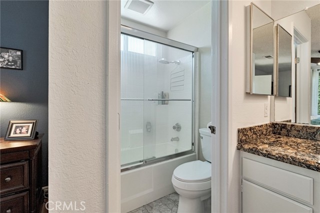 Detail Gallery Image 39 of 59 For 29857 Wistaria Valley, Canyon Country,  CA 91387 - 3 Beds | 3 Baths