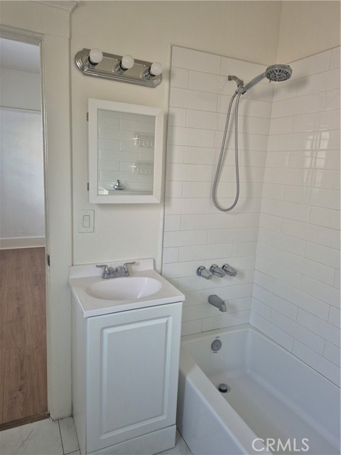 5856 South Olive photo 9