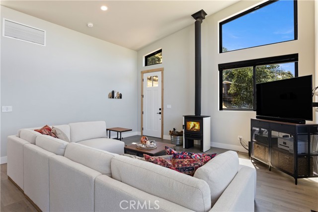 Detail Gallery Image 11 of 73 For 12630 Lakeshore Dr, Clearlake,  CA 95422 - 3 Beds | 3 Baths