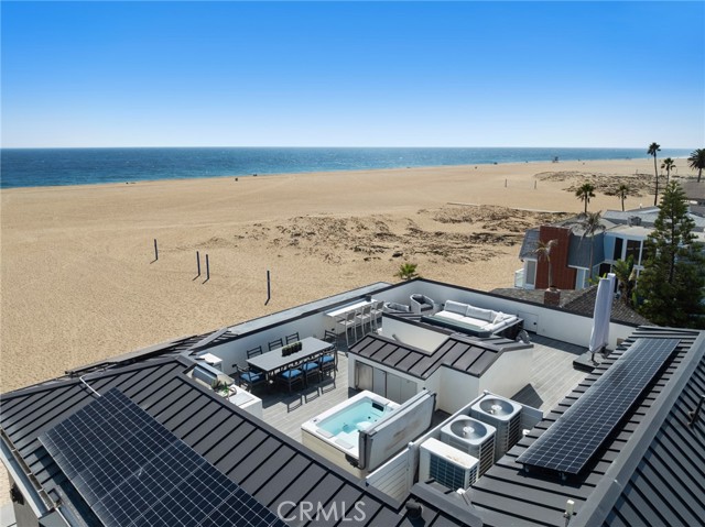 706 W Oceanfront, Newport Beach CA: https://media.crmls.org/medias/29f8c741-25bf-489c-84c6-dc543be7c046.jpg