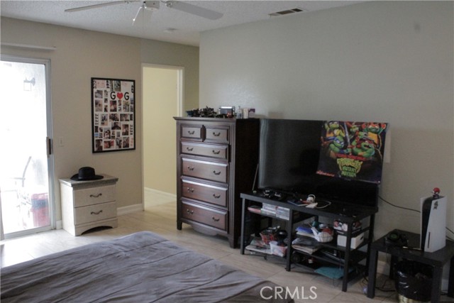 Detail Gallery Image 7 of 19 For 13740 Searson Dr, Moreno Valley,  CA 92553 - 3 Beds | 2 Baths