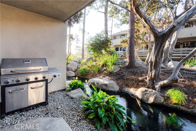 Detail Gallery Image 13 of 24 For 412 Brighton #27,  Costa Mesa,  CA 92627 - 1 Beds | 1 Baths