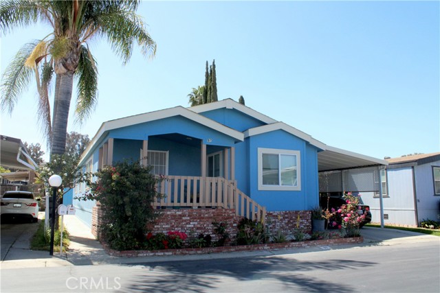 Detail Gallery Image 2 of 37 For 777 S Temescal St #97,  Corona,  CA 92879 - 3 Beds | 2 Baths