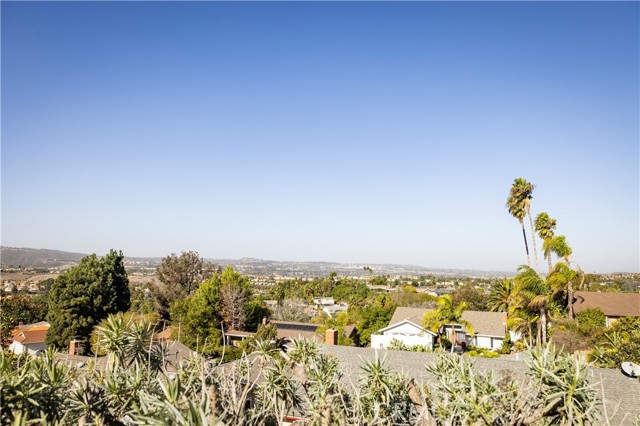 Detail Gallery Image 16 of 17 For 25211 via Piedra Roja, Laguna Niguel,  CA 92677 - 4 Beds | 2 Baths