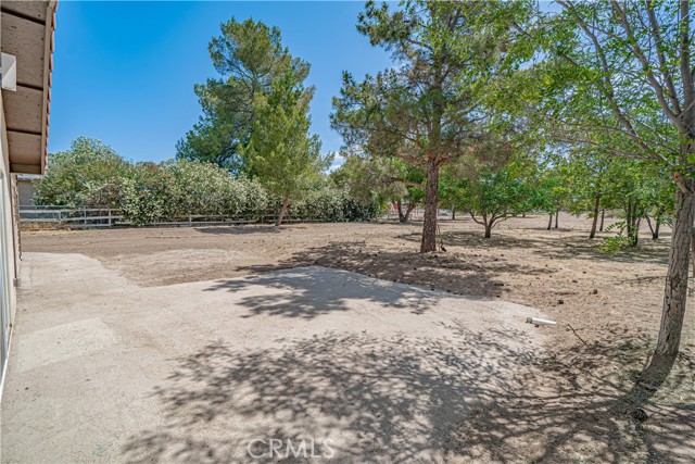 35356 Sierra Vista Drive, Agua Dulce CA: https://media.crmls.org/medias/29fa58ce-9086-474a-adc8-7a715ac7d6d6.jpg