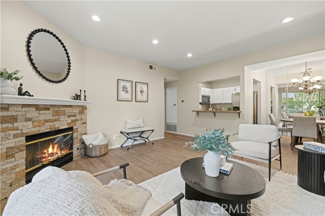 23839 Del Monte Drive, Valencia CA: https://media.crmls.org/medias/29fb7df4-92f6-4180-bcd5-18caa95199fe.jpg
