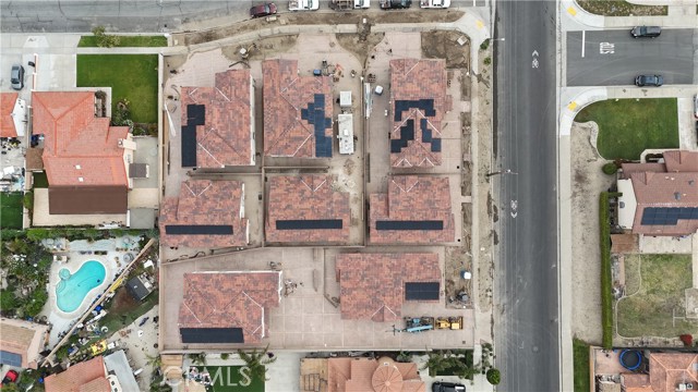 Image 7 of 11 For 18281 Montgomery Avenue