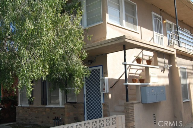 Detail Gallery Image 4 of 22 For 20 Roycroft Ave, Long Beach,  CA 90803 - – Beds | – Baths