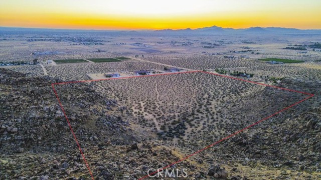 40 Ottawa Road / Mustang SE Corner, Apple Valley CA: https://media.crmls.org/medias/29fc3d44-696c-4ac3-a58c-407f5035d154.jpg