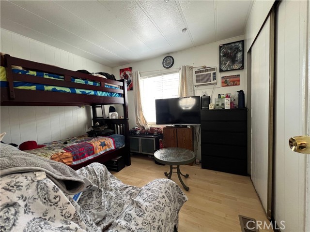 518 Sullivan, Santa Ana CA: https://media.crmls.org/medias/29fc421c-a954-400b-ae8a-e4e7471454d8.jpg