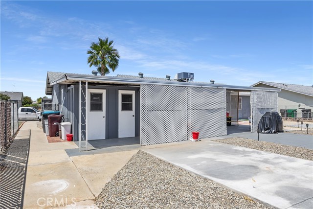 26095 Fairlane Drive, Menifee CA: https://media.crmls.org/medias/29fc7c44-c222-427f-b762-ed5827fe8e3d.jpg
