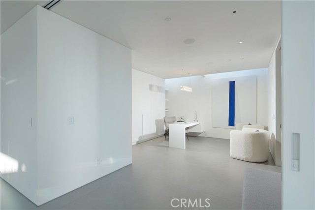 2460 Monaco Drive, Laguna Beach CA: https://media.crmls.org/medias/29fe33e6-9986-4dec-a587-e7ea2c9c47f4.jpg