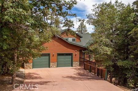 1186 Alameda Ct, Big Bear CA: https://media.crmls.org/medias/29fe759d-e724-4f55-b1fb-55aae785d20c.jpg