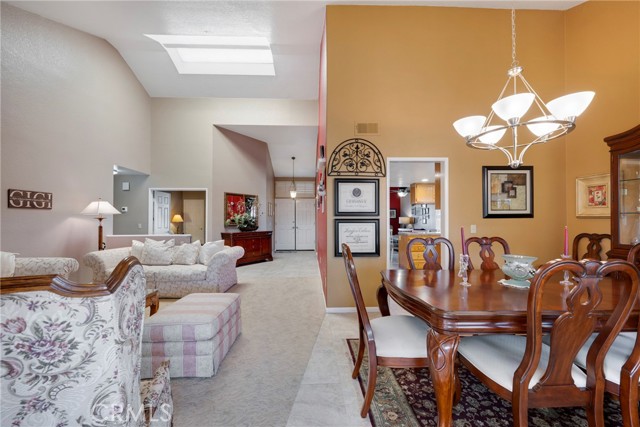 Detail Gallery Image 13 of 52 For 1894 Sunbury, Escondido,  CA 92026 - 3 Beds | 2 Baths