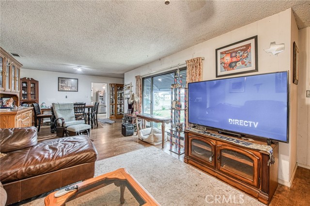 Detail Gallery Image 31 of 75 For 6729 W Clinton Ave, Fresno,  CA 93723 - 5 Beds | 3 Baths