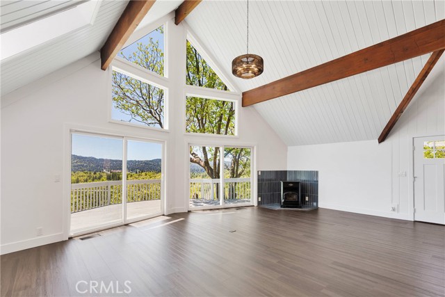 Detail Gallery Image 9 of 61 For 28720 Zion Dr, Lake Arrowhead,  CA 92352 - 4 Beds | 3 Baths