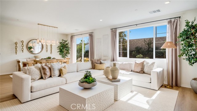 Detail Gallery Image 5 of 19 For 2368 Lionheart Dr, Perris,  CA 92570 - 4 Beds | 2 Baths