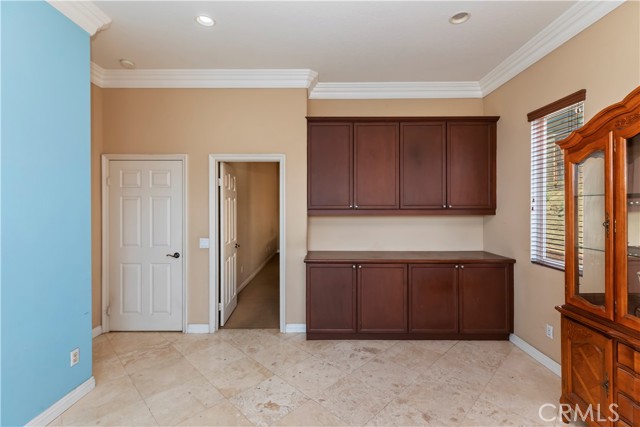 Image 17 of 56 For 15487 Skyridge Drive