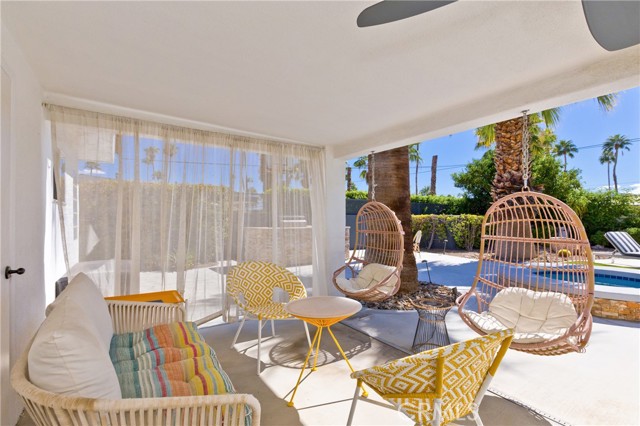 Detail Gallery Image 4 of 64 For 1057 E Marshall Way, Palm Springs,  CA 92262 - 4 Beds | 4 Baths