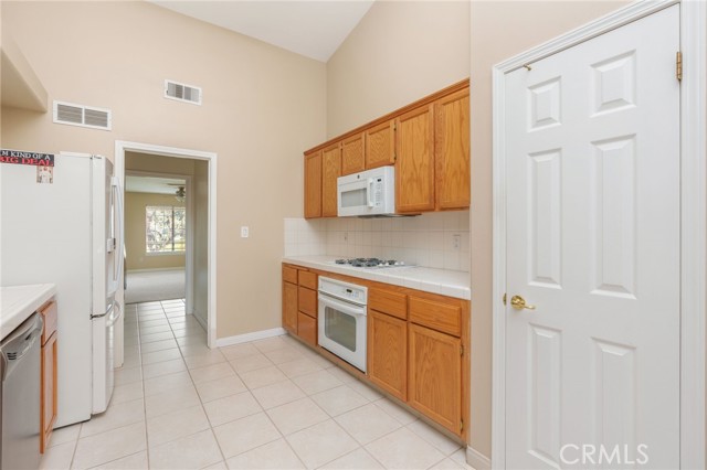 Detail Gallery Image 11 of 23 For 4715 Remington Park Dr, Bakersfield,  CA 93312 - 4 Beds | 2 Baths