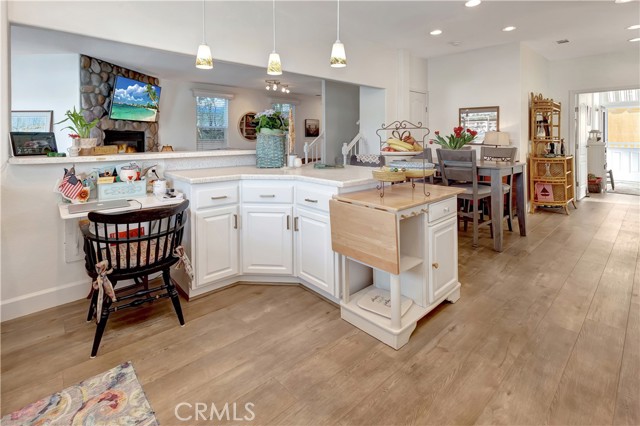 Detail Gallery Image 13 of 53 For 40 Saratoga, Newport Beach,  CA 92660 - 3 Beds | 2/1 Baths