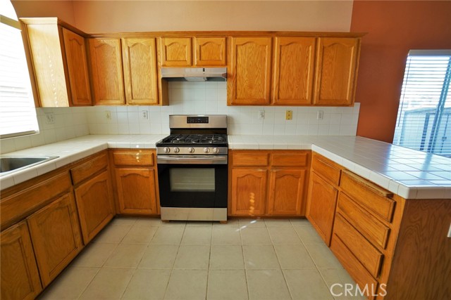 Detail Gallery Image 15 of 60 For 1484 Tulip St, Lemoore,  CA 93245 - 4 Beds | 2 Baths