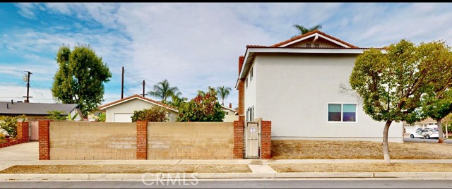 Detail Gallery Image 23 of 28 For 6402 Rosemary Dr, Cypress,  CA 90630 - 5 Beds | 2/1 Baths