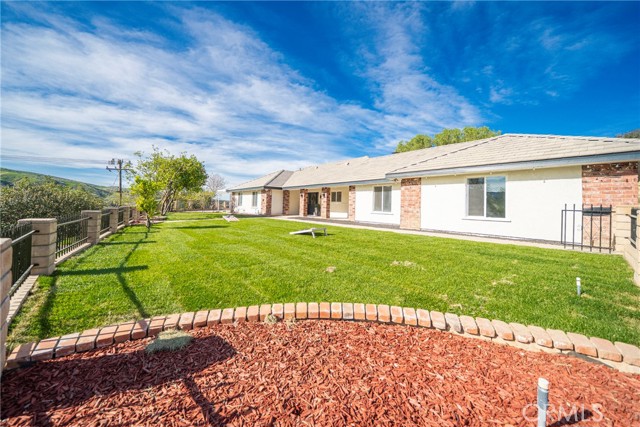 Detail Gallery Image 2 of 25 For 11891 San Timoteo Canyon, Redlands,  CA 92373 - 4 Beds | 3 Baths