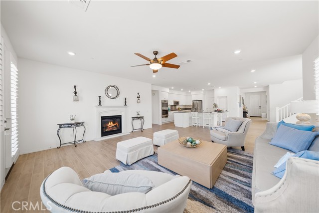 Detail Gallery Image 9 of 25 For 6979 Housatonic Ct, Jurupa Valley,  CA 91752 - 5 Beds | 3 Baths