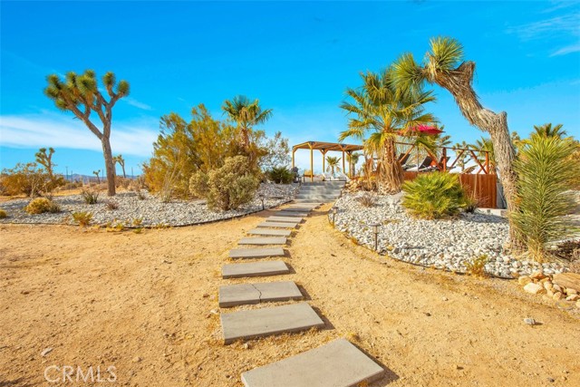 59427 La Crescenta Drive, Yucca Valley CA: https://media.crmls.org/medias/2a03142f-fbdb-4ccc-b98c-99ebe95b7ece.jpg