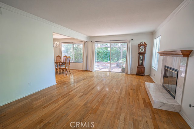 Detail Gallery Image 5 of 42 For 19210 Lahey St #2,  Porter Ranch,  CA 91326 - 3 Beds | 2/1 Baths