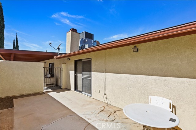 Detail Gallery Image 18 of 47 For 20407 Eyota Ln, Apple Valley,  CA 92308 - 3 Beds | 2 Baths