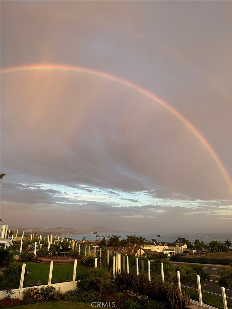https://media.crmls.org/medias/2a050a09-7891-4411-8144-27bb792fe3cd.jpg?preset=X-Large