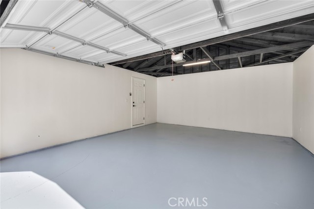 2411 Thomas Avenue, Redondo Beach CA: https://media.crmls.org/medias/2a050bf2-dc8d-4ee2-b996-f3d1fe5da6b9.jpg