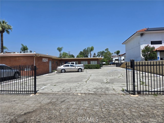 Image 20 of 23 For 418 San Fernando Mission Boulevard
