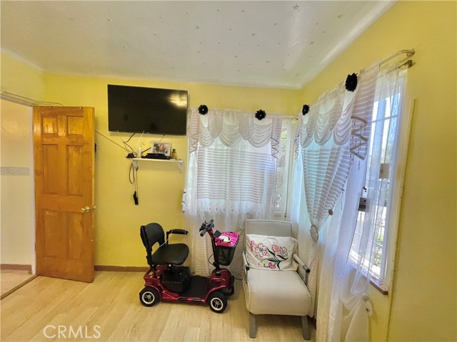 Detail Gallery Image 23 of 27 For 2609 Hyde Park Bld, Los Angeles,  CA 90043 - 2 Beds | 1 Baths
