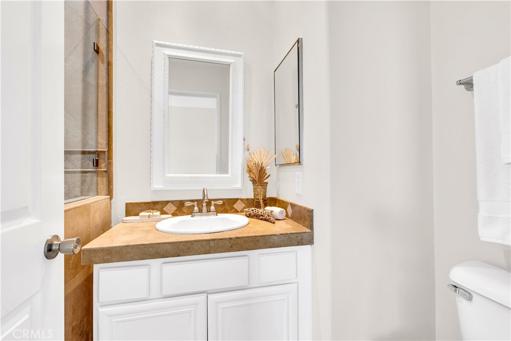 MLS #OC25095542 img 33