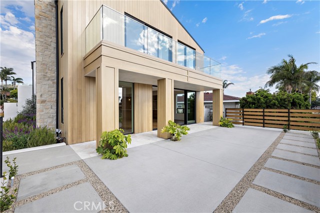 Detail Gallery Image 12 of 23 For 229 W Paseo De Cristobal, San Clemente,  CA 92672 - 4 Beds | 3/1 Baths