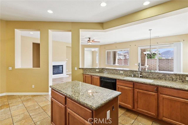 Detail Gallery Image 19 of 44 For 5107 via Bajamar, Hemet,  CA 92545 - 3 Beds | 3 Baths