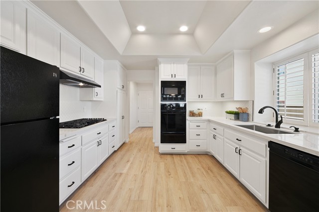 2217 Clark Lane, Redondo Beach, California 90278, 3 Bedrooms Bedrooms, ,2 BathroomsBathrooms,Residential,Sold,Clark,SB21198927