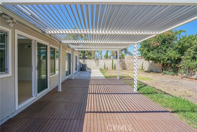 6053 Ronald Circle, Cypress CA: https://media.crmls.org/medias/2a09d46f-c6bd-48d5-90f9-5706e4c9a69a.jpg