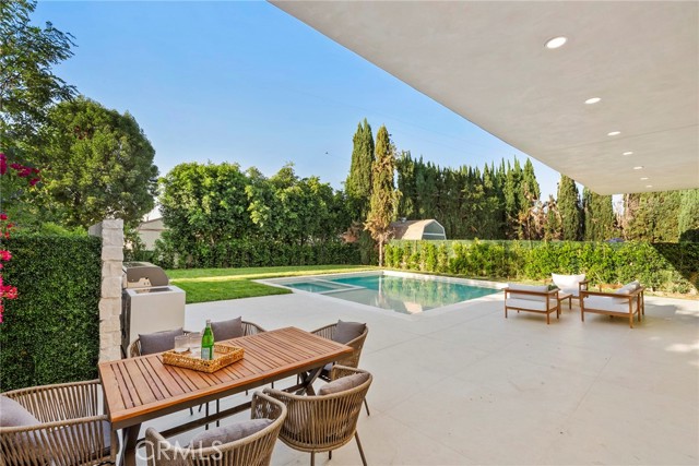 17827 Miranda Street, Encino CA: https://media.crmls.org/medias/2a0a17e0-26a5-4d53-a966-e79d86e31584.jpg