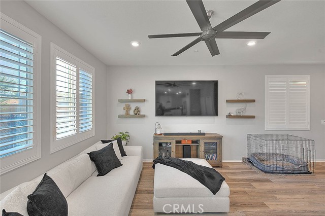 Detail Gallery Image 18 of 50 For 5017 River Ash Way, Fontana,  CA 92336 - 3 Beds | 2/1 Baths