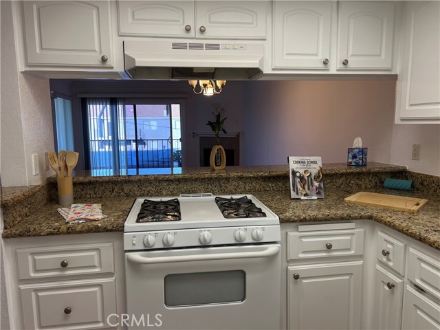 Detail Gallery Image 14 of 38 For 3516 E Ransom St #204,  Long Beach,  CA 90804 - 2 Beds | 2 Baths