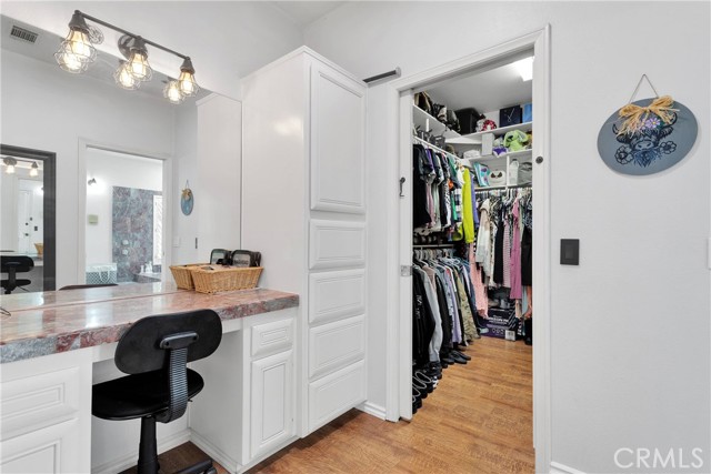 Detail Gallery Image 24 of 62 For 12546 Autumn Leaves Ave, Victorville,  CA 92395 - 5 Beds | 3/1 Baths