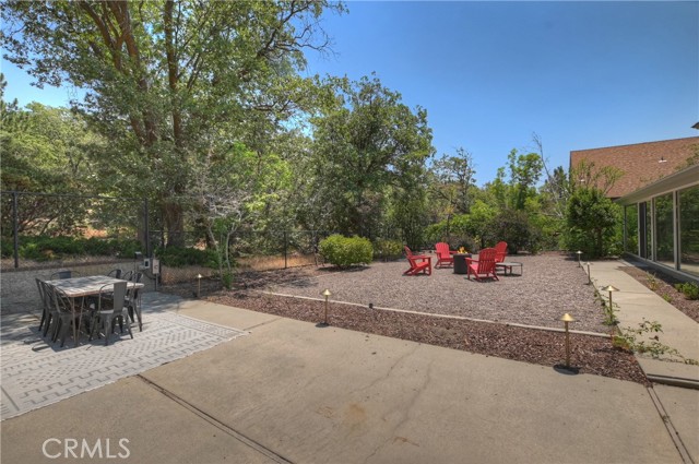 Detail Gallery Image 57 of 70 For 1211 Yellowstone Dr, Lake Arrowhead,  CA 92352 - 4 Beds | 5 Baths