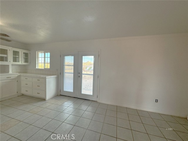 Detail Gallery Image 12 of 22 For 12145 Lakeview Dr, Trona,  CA 93562 - 3 Beds | 2 Baths