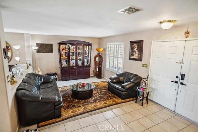 29720 Creekbed Road, Castaic CA: https://media.crmls.org/medias/2a0e0145-3d39-41d7-b0fb-572857f46164.jpg